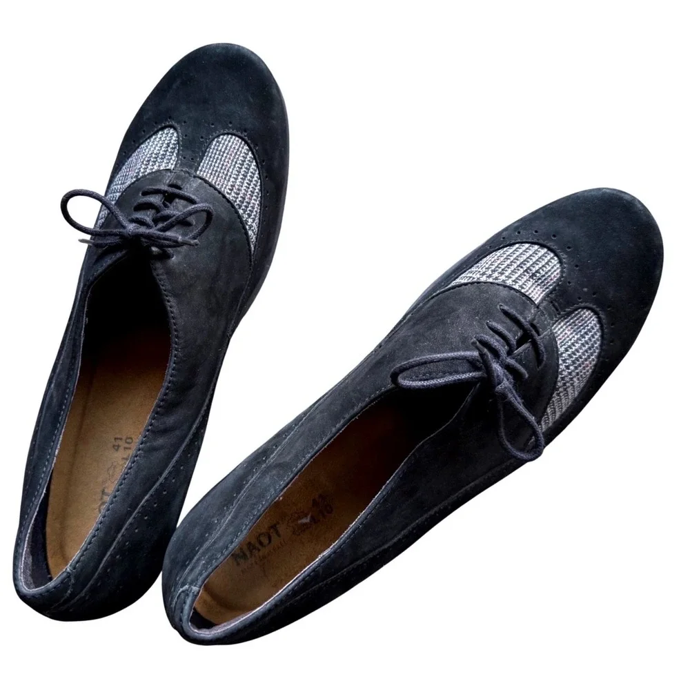 NAOT Women Suede Oxford Lace Up Shoe 10 Block Heel Comfort Support Dark Academia - Picture 1 of 8